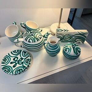 16pc Vintage Gmundener Keramik Austria Dizzy Green Flamed Tea / Coffee Set